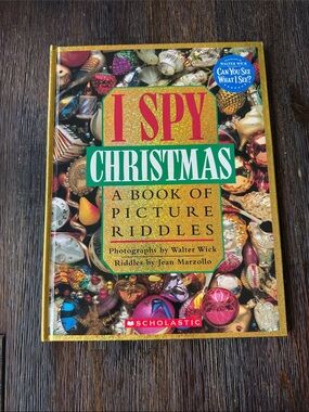 I spy Christmas kids book